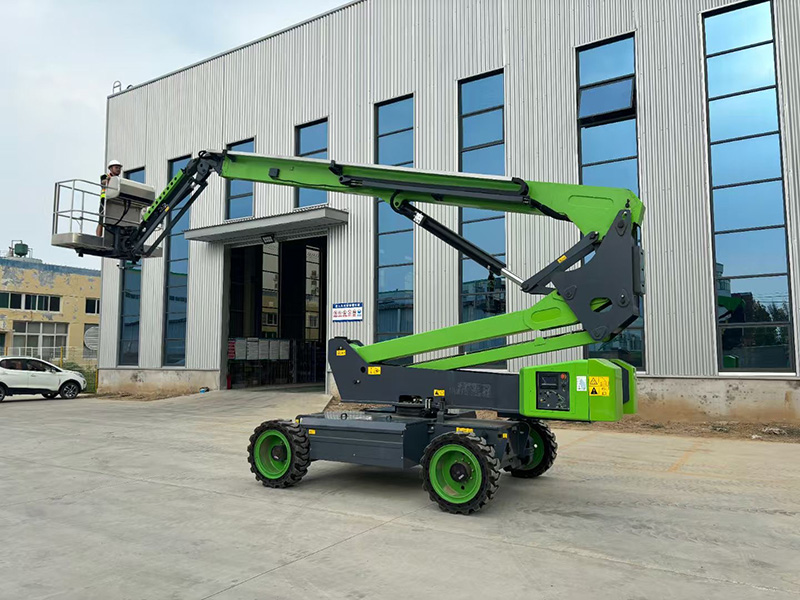曲臂高空作业车